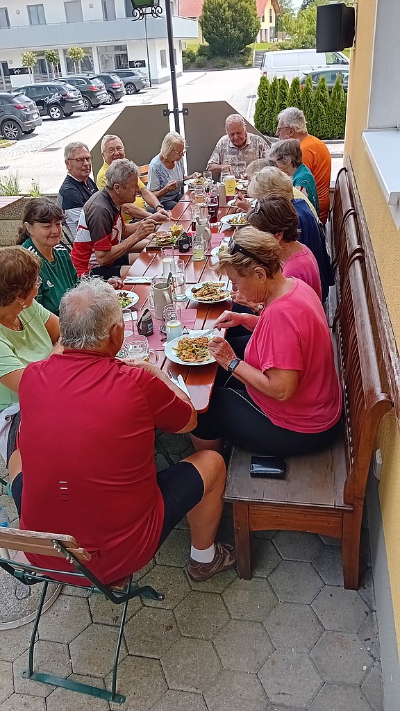 2024-06-20_E-Bikeausfahrt_Dorf-Pr-02.jpg  