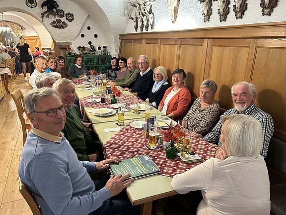 2025-10-23_Knödelessen-im-Mariandl-02.JPG  